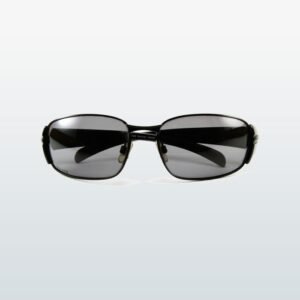 Carrera-man-woman-glass
